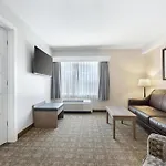 Best Western Plus Windjammer Inn & Conference Center