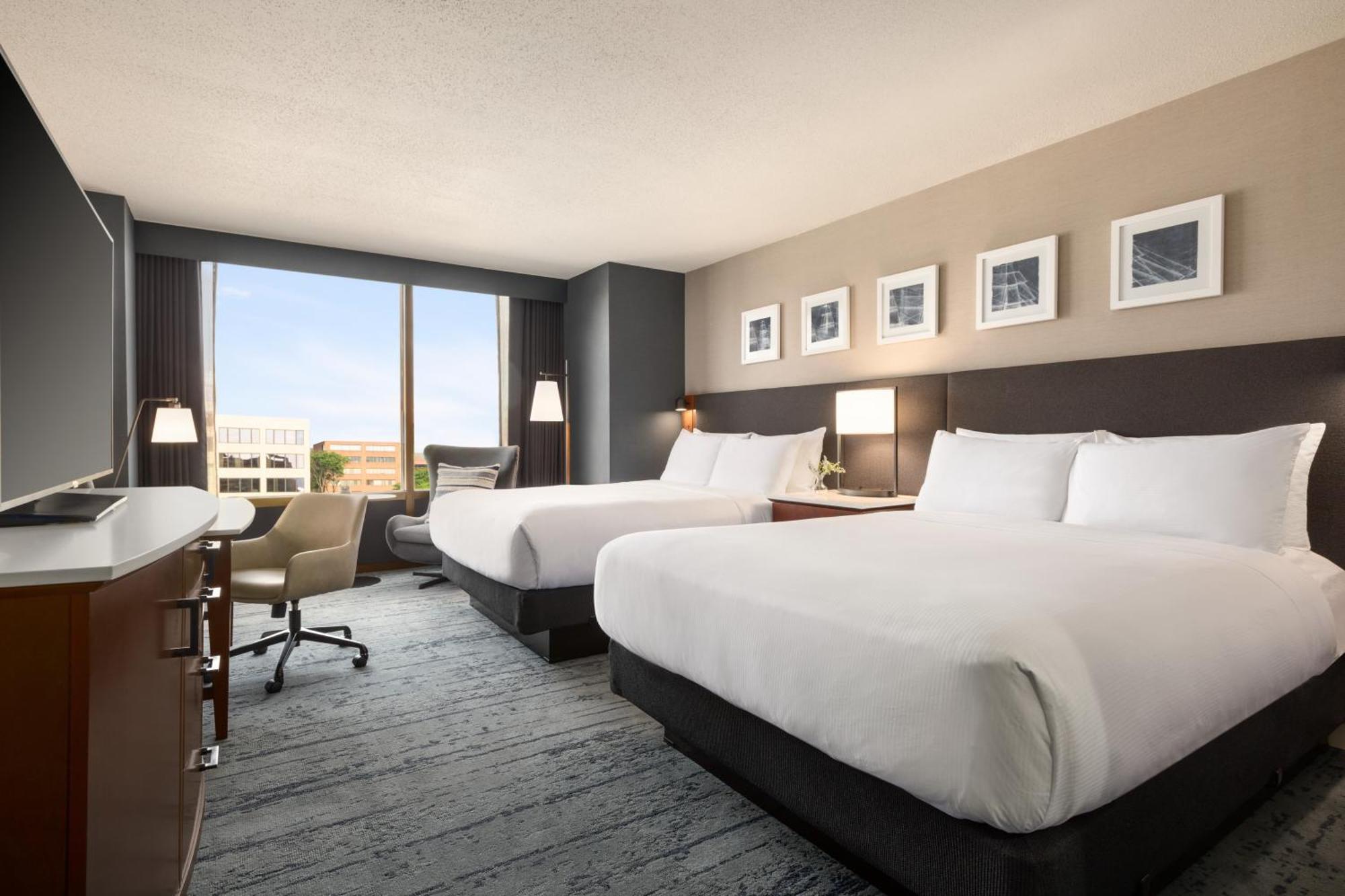 Champlain Burlington, Curio Collection By Hilton Burlington