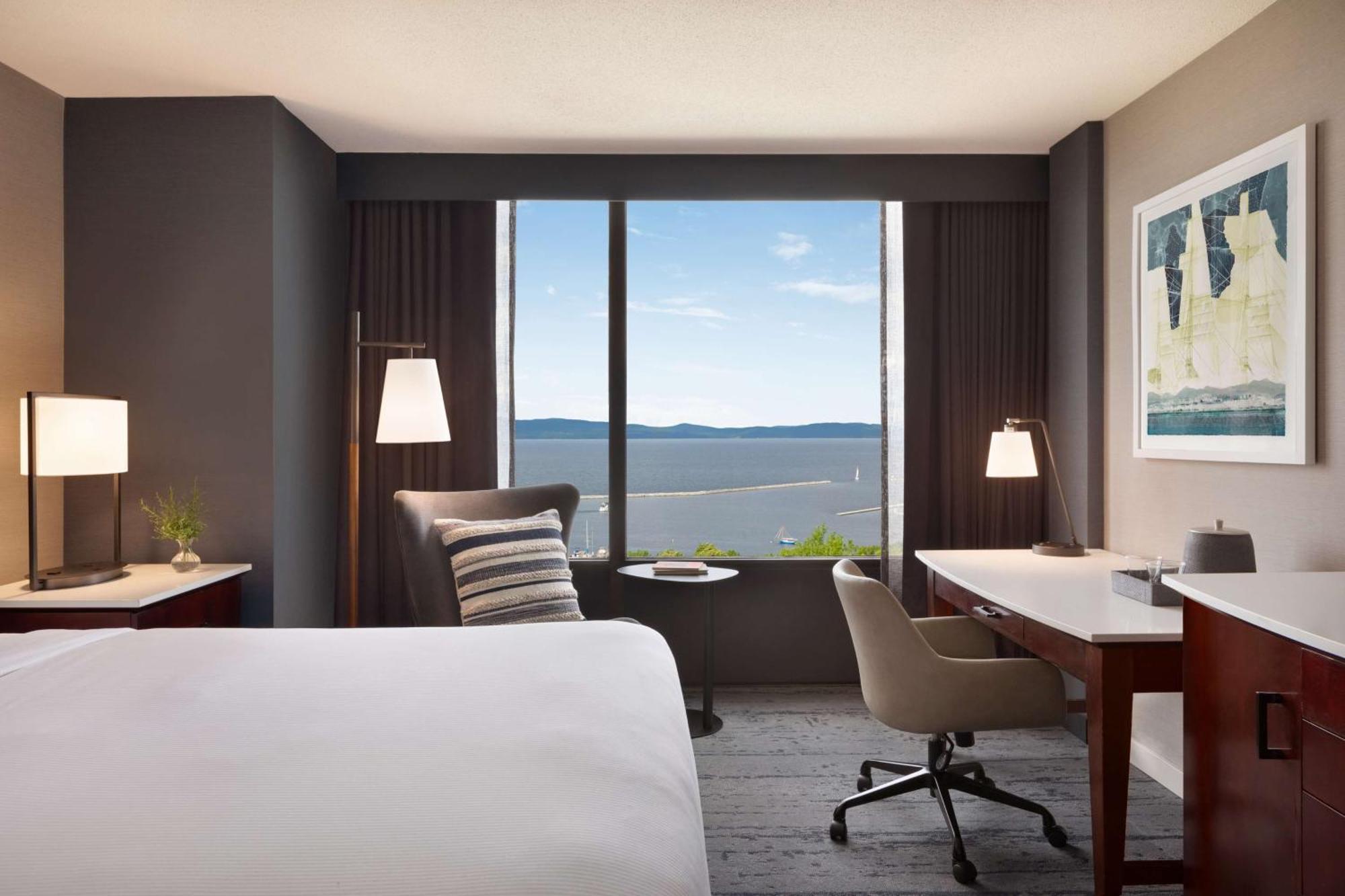 Champlain Burlington, Curio Collection By Hilton 4*