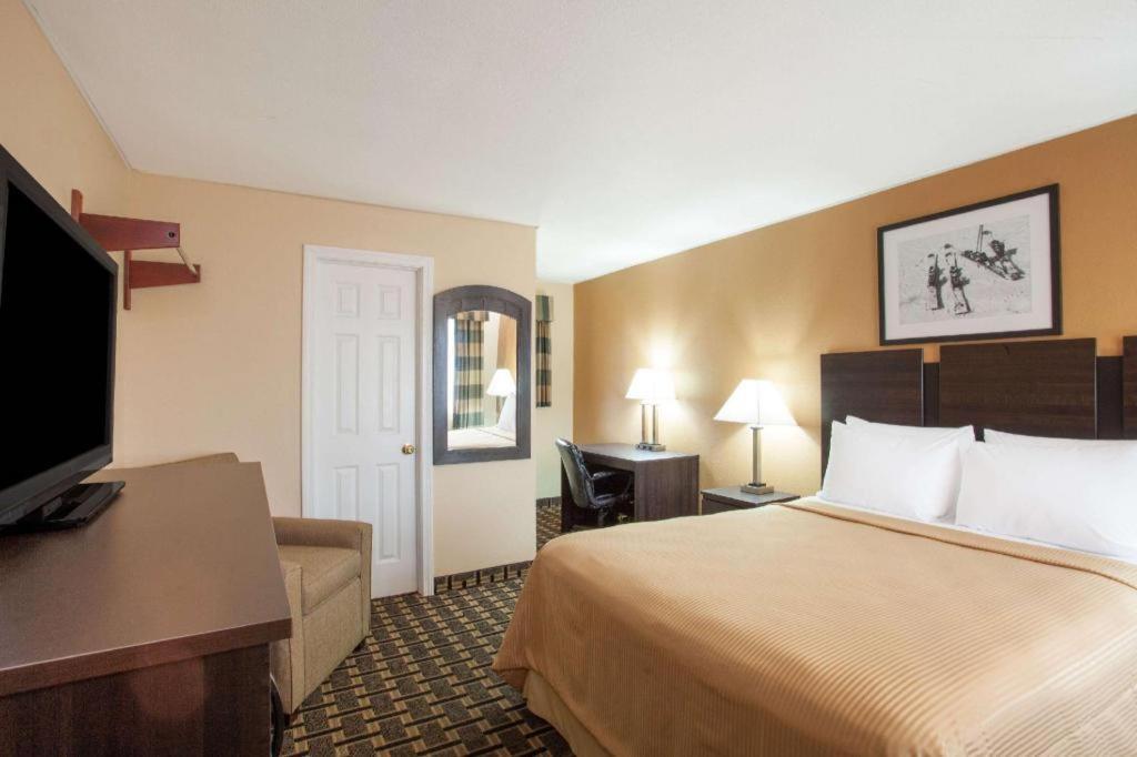 Hotel Travelodge By Wyndham South