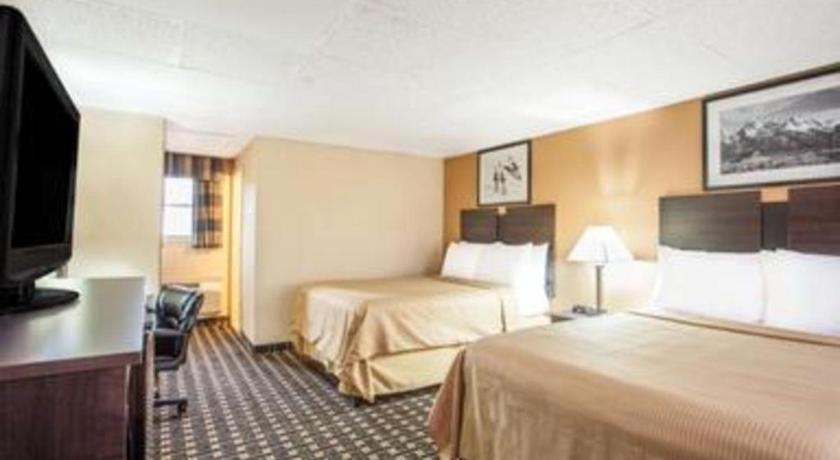 Travelodge By Wyndham South Hotel